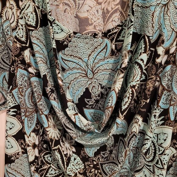 J.T.B floral crowl neck top - Picture 3 of 4